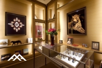 Nội thất shop cao cấp