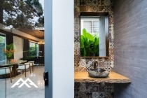 Villa Góc phố hiện đại Mr Đại